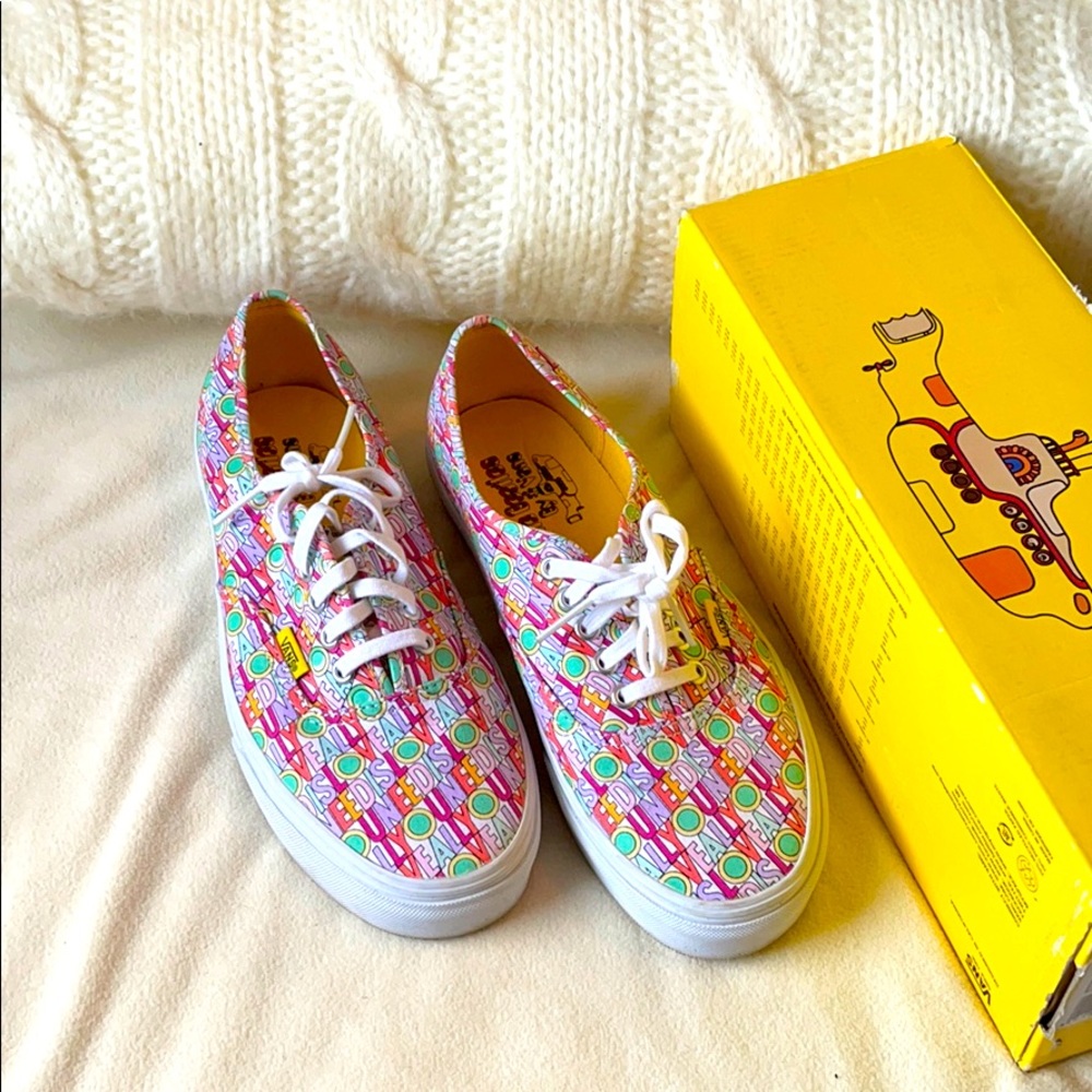 Vans The Beatles All You Need is Love edition